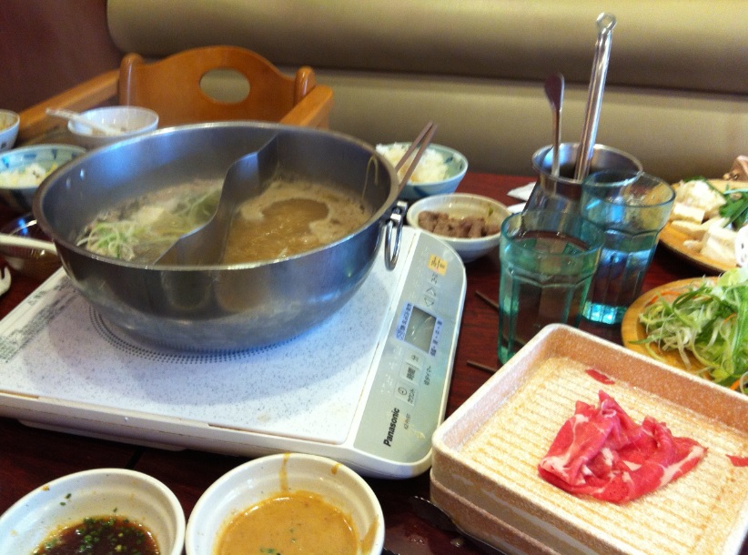 SONY�@HDR-CX670_02